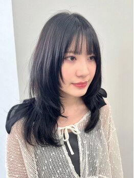 アウラ 小矢部店(AULA)の写真/【小顔見せを叶える♪人気の韓国風レイヤー】顔まわりの絶妙なバランスを追求する"こだわりカット"が好評◎