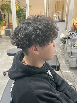 クリアバイフォレスト 流山おおたかの森(Clear by Forest.) 刈り上げマッシュ×ツイストスパイラルパーマ/￥10900