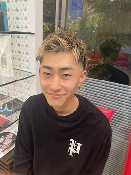 エマビビット 港店(EMA VIVID) 短髪メッシュ