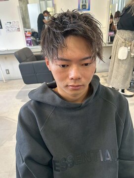 メンズサロン キング 枚方店(Men’s salon K!ng) 波巻きツイストスパイラルパーマ/フェザーパーマ/眉毛/メンズ