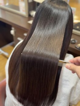 レナークイスト(LENAHC ist)の写真/＜ケラフェクトストレート＞使用◎自然な仕上がりを実現！ダメージで縮毛をあきらめている方にもおススメ♪