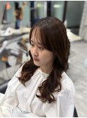 韓国風くびれコテ巻きパーマ韓国ヘアレイヤーロング艶感ウェーブ