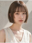 切りっぱなしボブ ストレート 美髪 ミルクティーベージュ 艶髪