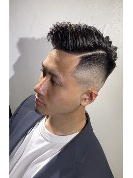 ドルクス 日本橋(Dorcus) 王道フェードパーマパートスタイル