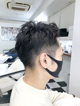 ヘッズ 本八幡店(HEADS) メンズショート マッシュ センターパート メンズパーマ