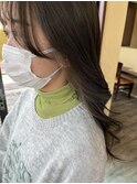 寒色ベージュ×イヤリングカラー