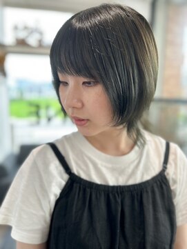 メゾン イネ(Maison INE) ウルフ × オリーブ