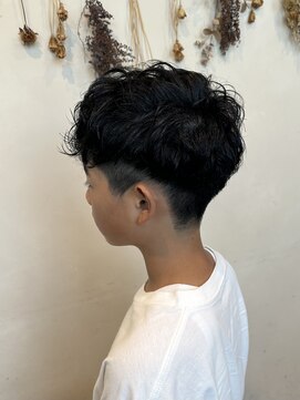 シャンプーボーイ セントラル 博多(SHAMPOO BOY central) メンズカット