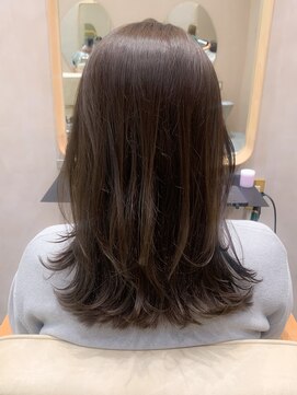 ガーデンヨコハマエスト(GARDEN YOKOHAMA est) 似合わせカット　イメチェン　グレージュ　ミディアムレイヤー