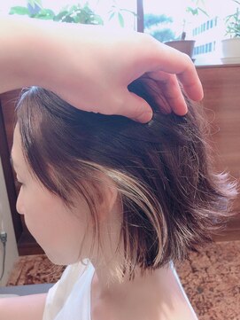 ゼロイチイチゴー 茗荷谷(0115) インナーカラー&きりっぱなしショートボブ