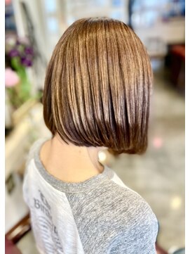 サーティエイト(38) 首キレイ ベージュグレージュ /ショートボブ/カット/髪質改善/