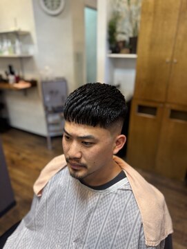 ディスイズザバーバー(This is The BarBer) クロップ