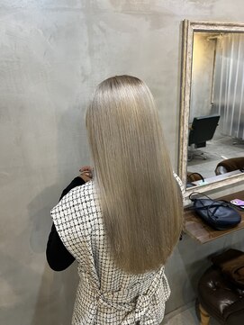 リエコー(RE'ECHO) ホワイトベージュカラー