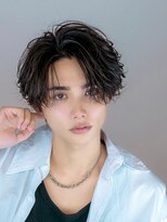 エイド 本店(aid)&nbsp;ミディアムセンターパート × フェザーパーマ