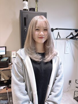 エデル(edel) 2ブリーチでできるハイトーンカラーとレイヤーカット