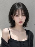 外はねボブ　韓国ヘア　顔周りレイヤー　グレージュカラー