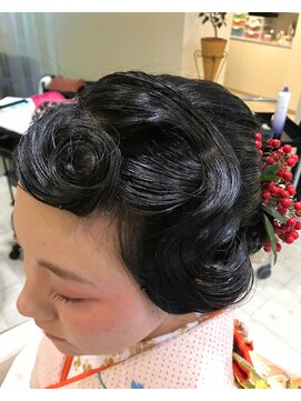 ヘアー クリエイティブ ハイ スタンダード(hair creative High-Standard) フィンガーウェーブセット