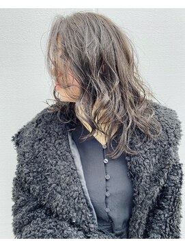 スティードトーキョー(Steed Tokyo) フォギーグレージュ × ロングレイヤー