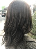 ベージュグレー