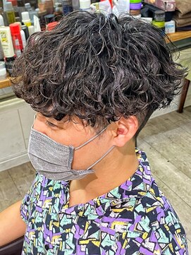 アップ(A+hair) 波巻きパーマスパイラルパーマツーブロックパーママッシュ好感度