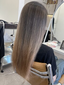 ログ キンシチョウ(L.O.G KINSHICHO) バレイヤージュカラー[錦糸町/亀戸/小岩/住吉/両国/森下/平井]