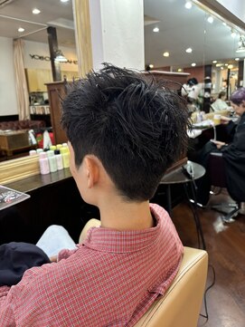 シャンプーボーイアネックス(SHAMPOO BOY Annex) スパイキーショート 刈り上げ 佐世保