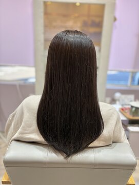 オリーブベージュ