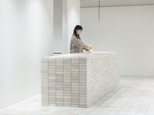 ハク(haku)の雰囲気（1Fはギャラリーと抹茶スタンド。@haku_kyoto）