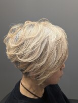 ジールヘアー(GIIL HAIR)&nbsp;アシンメトリークールショートスタイル