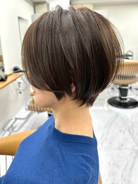 ヘアサロン リボーン(Hair salon Reborn) 大人女性の長めショートボブ