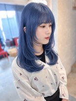 ボックスミコ(Box mico.)&nbsp;顔まわりにのみレイヤーが入った綺麗なブルーデザイン