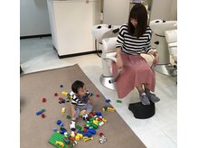 ヘアーエボリューションの雰囲気（キッズスペースあり）