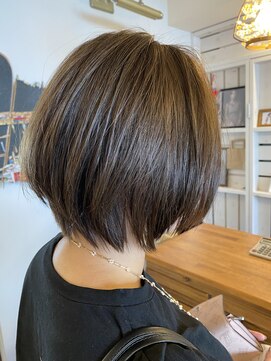 オルガ ヘアアンドメイク(Oluga hair&make) ベージュショート
