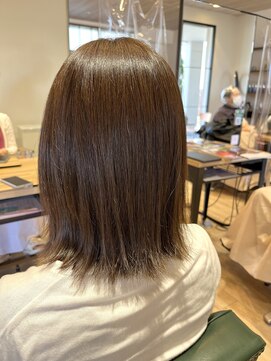 サラ(sarah) 切りっぱなしボブ/ミディアム