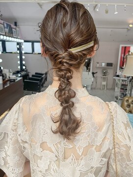 モアナサーフライダー(Moana surfrider) 【kawase_mai】大人可愛い10代20代30代40代　編み下ろしヘア