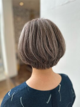 アヤ Aya 上品なショートボブヘア