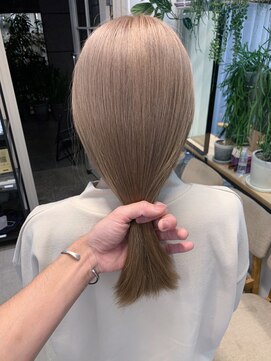 ロマリア(Lomalia) 加工なし！流行りのミルクティーベージュ★ Lomalia伊藤タケシ