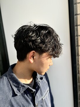 アノ(Ano.) シャドウパーマ