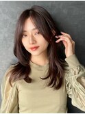 上品さと可愛さと色気のあるヘア　顔まわりのゆるレイヤー