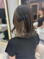 ラルム 新宿(LARME SHINJUKU)&nbsp;インナーカラー/ダークグレージュ×ミルクティーベージュ【Kaya