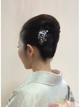 アドゥーヘアー(A do hair) お着物に似合うスタイル
