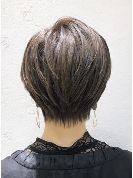 ロンド レグリーズ 立川(Lond leglise) 【山方　直也】大人かわいい×耳かけ×ハンサムショート