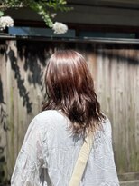 ジウ 上通り(JIU)&nbsp;小顔無造作ナチュラルツヤ感ブラウンゆるふわミディアム