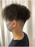【trecolori  津田沼】くねらせない硬派なツイストパーマ