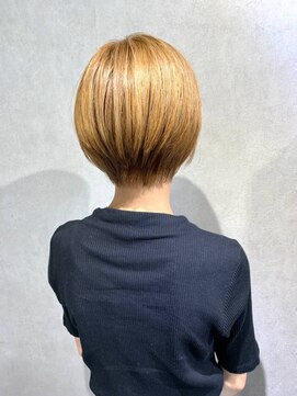 ブロッサム ひばりヶ丘(Blossom) 20代30代40代小顔ハンサムショートアッシュ