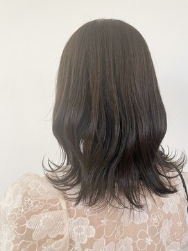 アングゥギャラリー(ungu GALLERY) ミディアム/くびれ/ベージュ/透明感