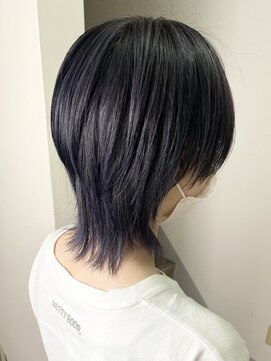 リルア 博多(LIRUA) ウルフショートカット