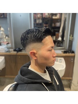 チルチェア 吉祥寺店(CHILL CHAIR) スキンフェードハードパートスタイル <吉祥寺> <理容室>