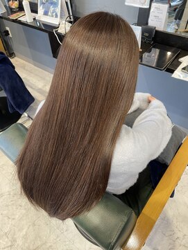 レナータ ヘア(Renata hair) 柔らかベージュ/超高濃度水素ケアカラー/ロングレイヤー