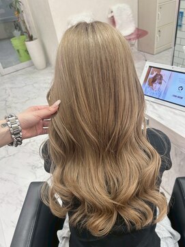 ミニョン(mignon) 韓国/ダブルカラー/ブリーチ/ピンク/学割U24/新越谷/南越谷/草加